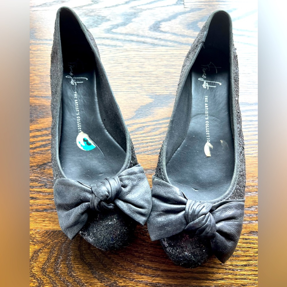 Cute glitter flats
